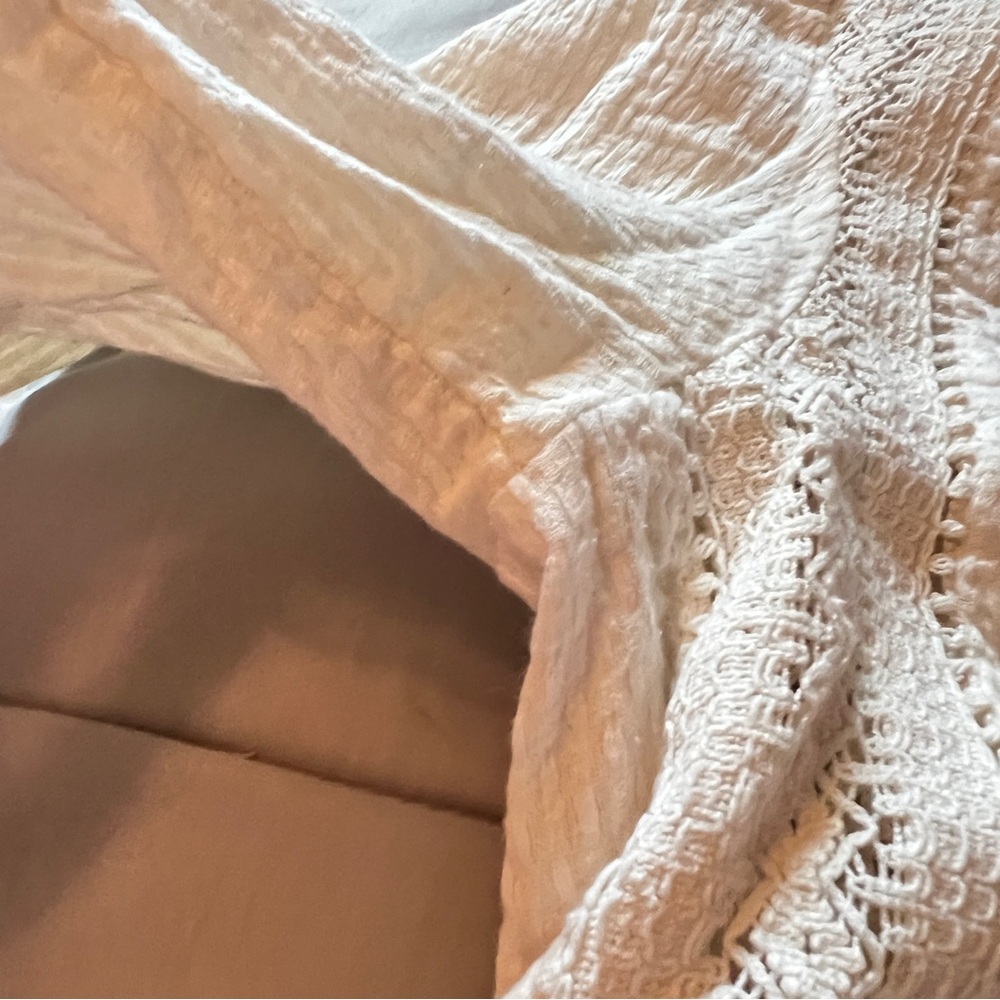 Zara Cream Lace Detail Cottagecore Quilt Pattern Puff Sleeves Ruffled Hem Blouse - Picture 12 of 15